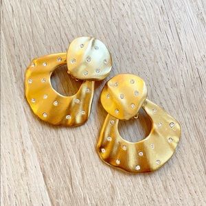 Vintage gold clip on earrings
